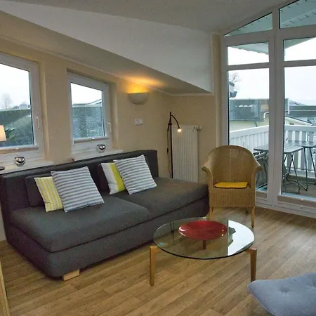 Lägenhet Mit Meerblick Und Balkon, Gratis Nutzung Vom Ahoi Erlebnisbad Und Sauna In Sellin - Meeresblick 39 *